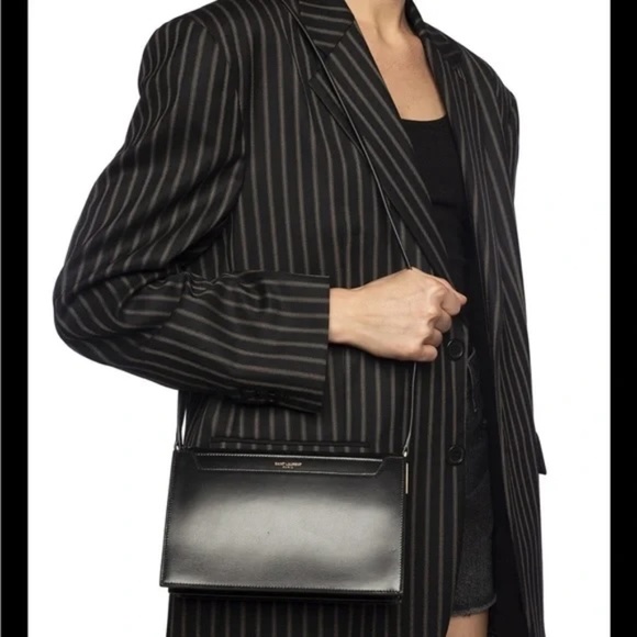 Yves Saint Laurent Catherine Shoulder/Crossbody Bag - Picture 1 of 6